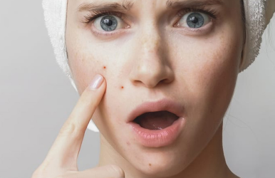 Кожа под стрессом: как уход помогает нервной системе